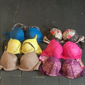 Victoria’s Secret Very Sexy bras